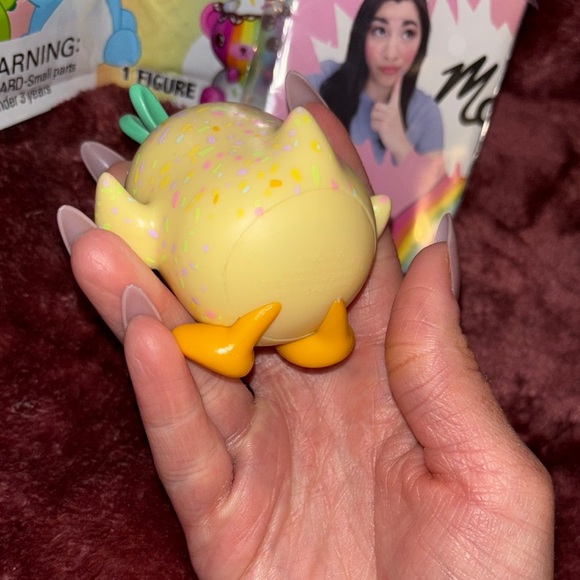 Moriah Elizabeth series 2 Color Splash Mystery Figure - Picture 4 of 6